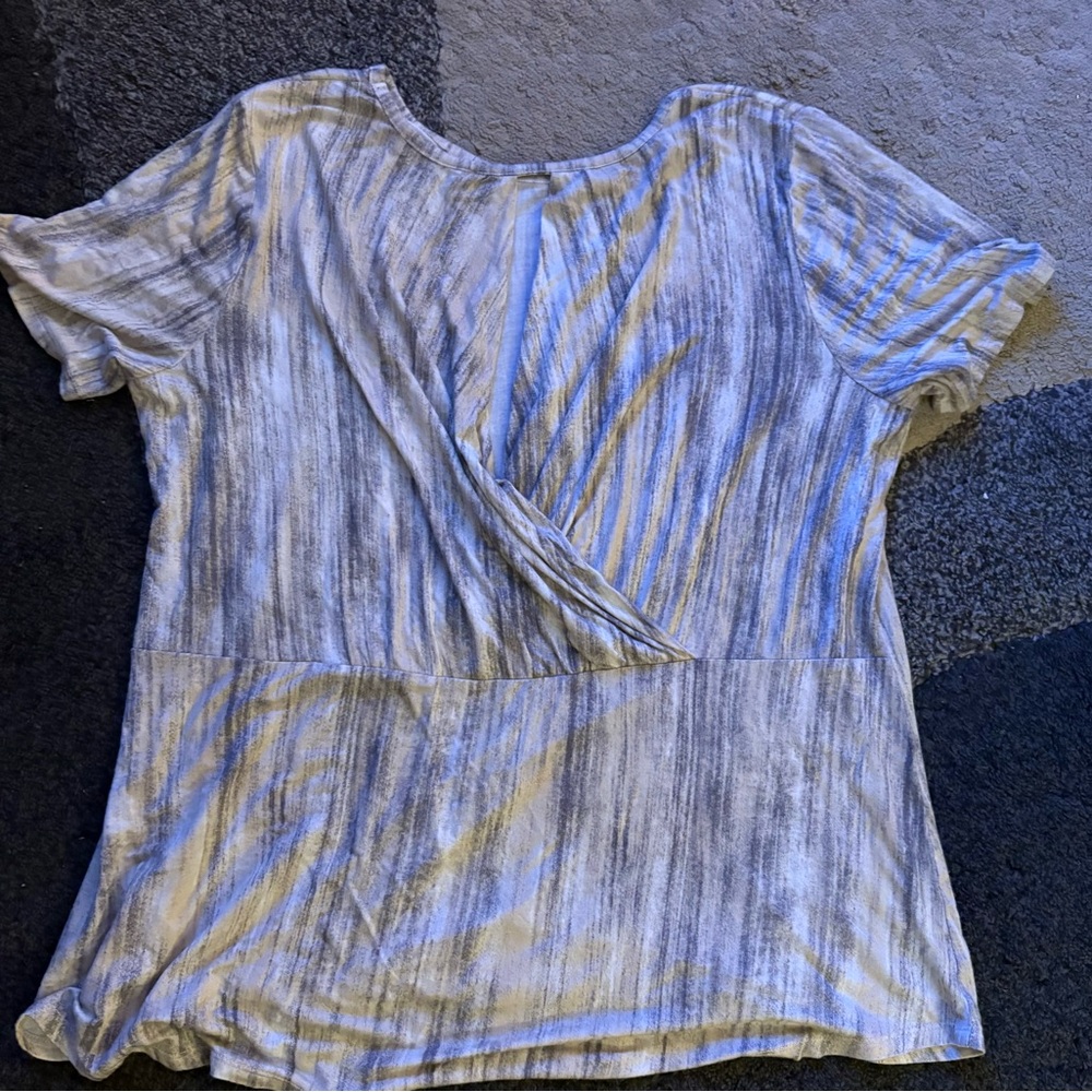Lisa Rinna Collection top - Picture 3 of 3